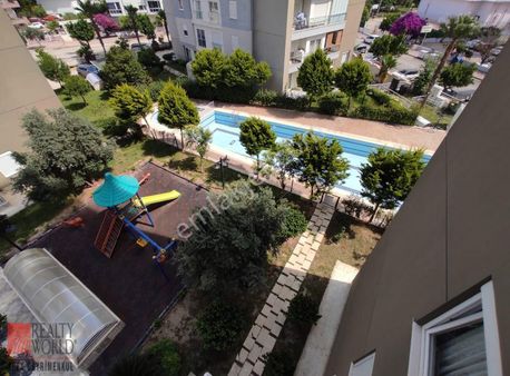 Molla Yusuf Mahallesi Altınok Sitesinde Satılık 3+1