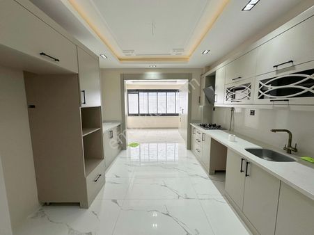 Beştepenin İncisi Cadde Üzerinde Kombi Işıklandırma Dahil 3.5+1