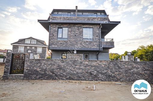 Sakarya Kocaali De Lüks Dizayn Havuzlu Taş Konsept Köşe Parsel 4+1 Müstakil