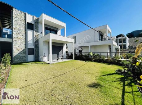 Bodrum Acropol City De Satılık 3+1 Bahçe Katı Daire