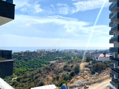 King’den Tırtar’da Panoramik Deniz Manzaralı 1+1 Havuzlu Lüx Daire