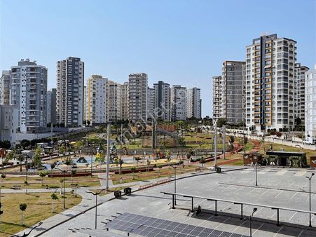 Sarıçam Atatürk Parkı Yanı Fore Kazıklı 3+1 Satılık Daire