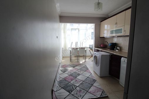 Startkey Yönden Bahçelievlerde 2+1 Eşyalı Kiralık Daire