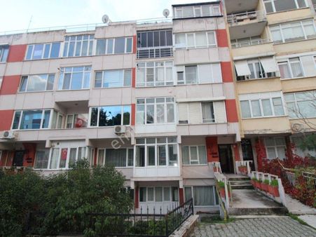 Atatürk Mahallesinde Dsi Nin Karşısında Satılık 1+1 Daire