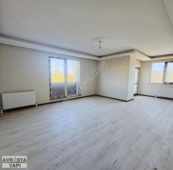 Kod 5310 Atatürk Mah. Caddeye Cephe Geniş 2+1 Ara Kat Satılık