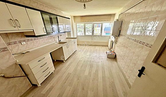 Kuşcağız Hastaneler Yakını 3+1 Giriş Kat Konumunda Sınırsız Kredi İmkanı