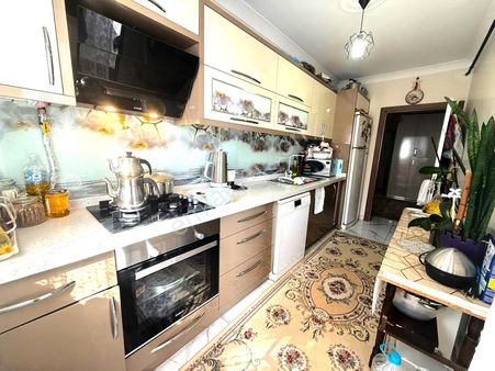 ♫melodi'den Akçay'da En Üst Kat Asansörlü İsteyenlere Ebeveyn Banyolu Ayrı Mutfaklı 2+1 Daire