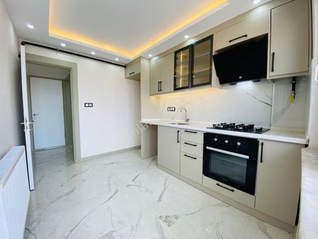 Ege Mahallesin’de 3+1 Ara Kat Asansörlü Daire Fırsatı