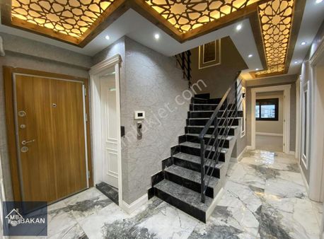 Bakan ' Dan Torbalı Mah. 200m² 4+1 Sıfır Ultra Lüx Dubleks Daire