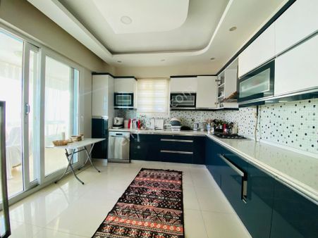 İzmir Torbalı Torbalı Mahallesinde 3+1 175m2 Net Havuzlu Sitede Satılık Daire