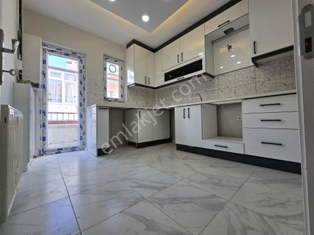Kazım Karabekir Mah Satılık 2+1 Kat Ta Çift Banyolu Ful Yapılı Daire