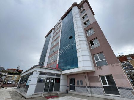 İzmir Bucada Kiralık Bina