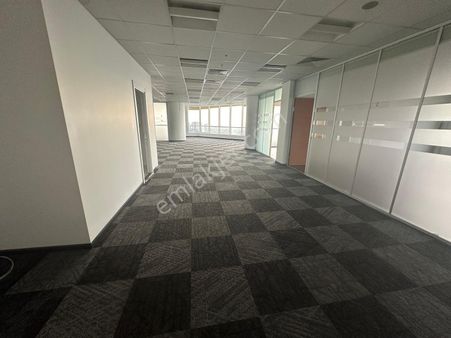 Koza Plaza'da Şehir Manzaralı Masrafsız Lüks Yapılı Plaza Katı