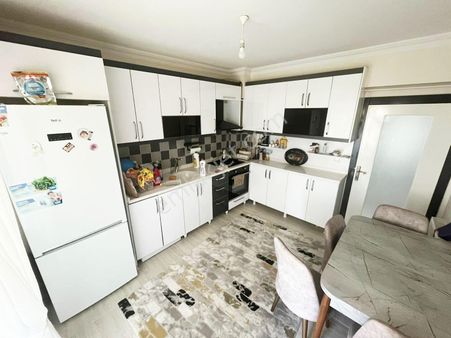 M.kemal Mah'de Okullar Dibinde Ara Kat 3+1 Kiralık !!!