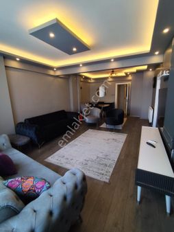 Sefaköy Metrobüse 4 Dk Cadde Üzeri 100 M2 Kiralık 2+1 Lüks Daire