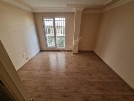 Taşdelen Cumhuriyet Mahallesinde Kiralık 2+1 Daire