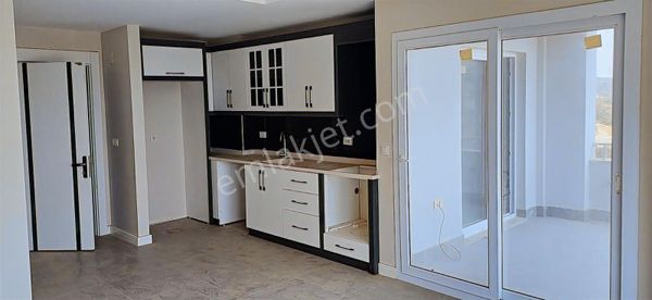 Ayaş Kumkuyu Denize 200 Metre Uzaklıkta Dayire Satlıktır