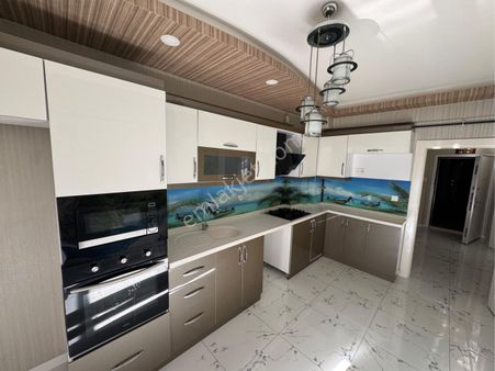 Bademlik Mah Full+full Lüx Asansörlü E.banyolu 3+1kiralık