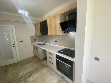 Doradan Akçayda Ayrı Mutfak & Bahçe Kullanımlı Satılık 2+1 Daire