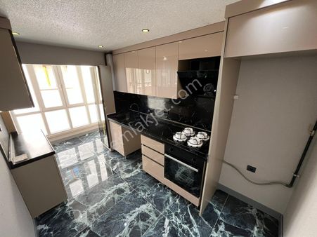 Yunus Emre Mahallesi'nde Full+full Lüks Yapılı 2+1 Daire!