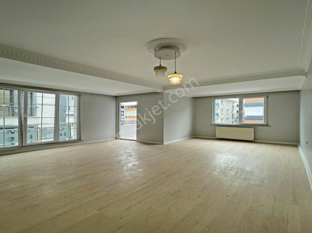 Başkent Yapı'dan Beylikdüzü Yakupluda Satılık Büyük M2 2+1