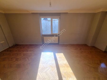 Çekmeköy Mimar Sinan Mahallesinde Kiralık 3+1 Daire