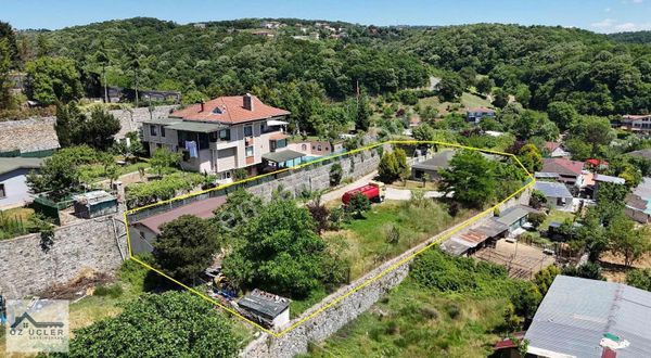 Eşsiz Konumda 2258m2 0.45 Villa İmarlı Satılık Arsa