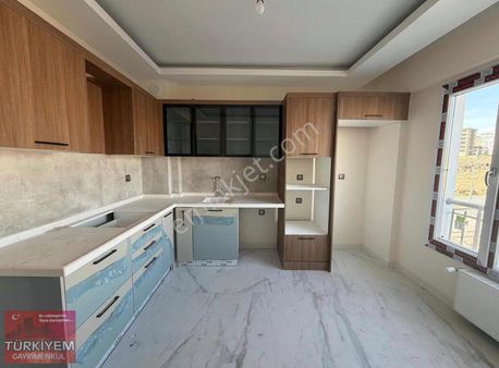 Türkiyem Gyo/ Erkilet Osmangazi Mah. Teslim Oturulur 2.5+1 Daire