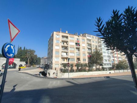 Cb King'den Balıkesir Çay Mahallesi Ara Kat 3+1 Satılık Daire