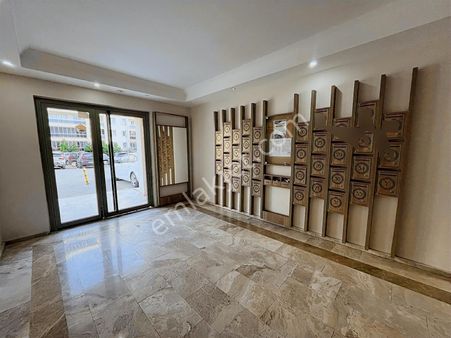 Menemen De 3+1 150 M2 Havuz Ve Şehir Manzaralı Lüx Modern Daire