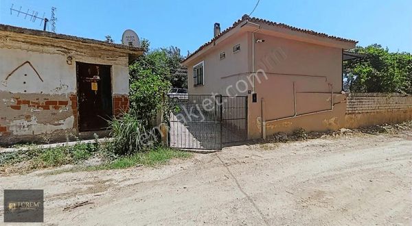 Müstakil Ev Ve Harika Bahçesi Tam Donanımlı Herşey Mevcut