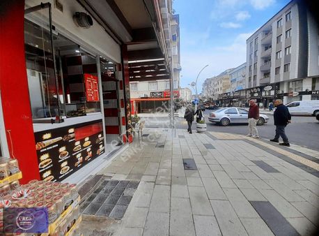 Derince Denizciler Cad. Mükemmel Konum Köşe Başı Satılık Dükkan