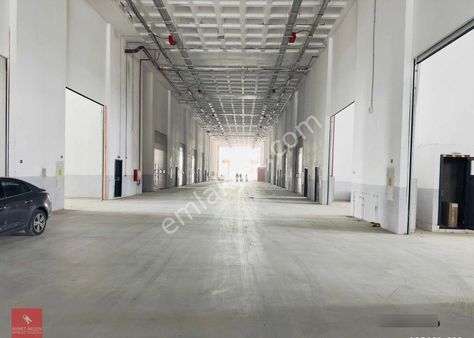 Akçaburgaz Sıfır Yeni Yapı 250 M2 9.30h Yükseklik Düz Giriş