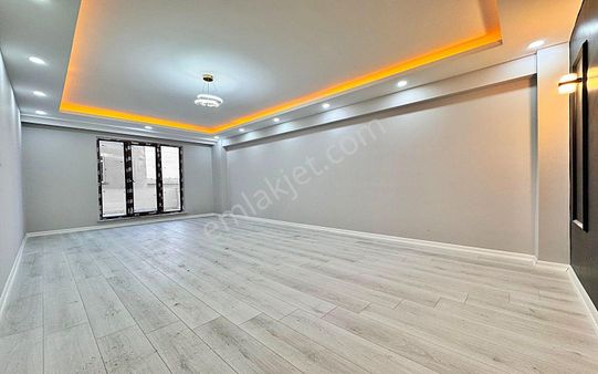 Arden Yapı'dan Yerden Isıtmalı,büyük Balkonlu Sıfır 3+1 Daire !!