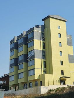 Bahar'dan Dumlupınar'da Nezih Apartmanda Kiralık Çift Cephe 2+1