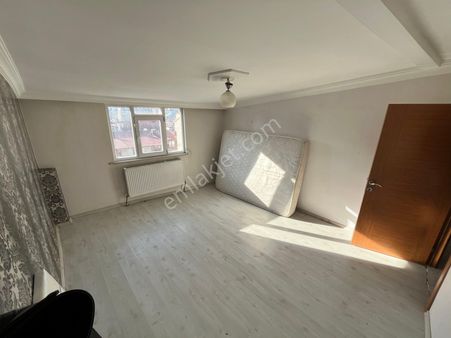 Baykal İnş. Esentepe Mah. Kiralık Catı Katı