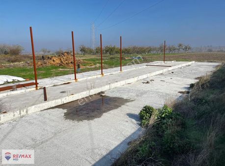 Remax Mid'den Aslıhantepecik Mahallesi'nde Temeli Atılmış Tarla