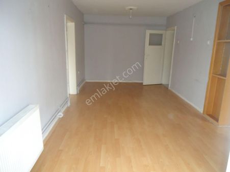 Telsizlerde Gizem Emlak'tan 2+1 Katta Kombili Merkezi Yerde