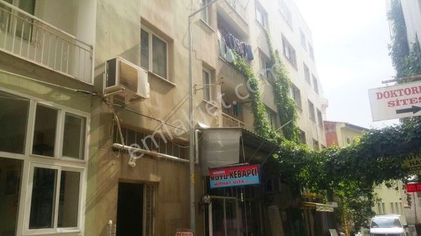 Belediye Ve Teira Avm’ye Çok Yakın Çarşı Merkezinde, Ulaşımı Kolay, Merkezi Konumda Daire.