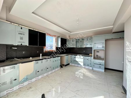 Acill...!beyazşehir Mah Sıfır 4+1 Giyinme Odalı Lüks Hemen Otur