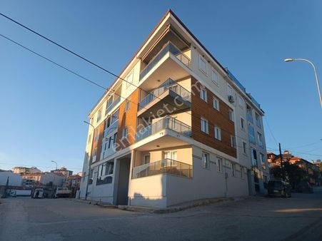 İstasyon Mahallesi'nde Merkezi Konumda Satılık 3+1 Lüks Daire