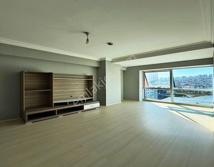 Esenyurtta Merkezi Lokasyonda Kira Getirisi Yüksek 1+1 Lüks Daire