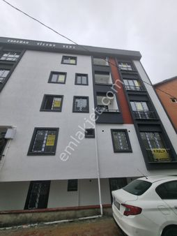 Çekmeköy Merkez Mahallesinde Kiralık 2+1 Daire