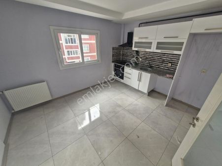 İz'den 100.yıl'da Havuzlu Giyinme Odalı 3+1 Satılık Kaçmaz Fırsat Daire