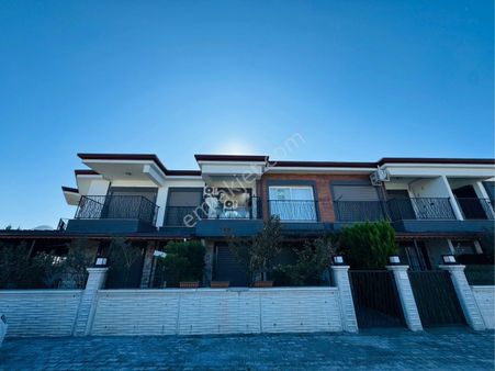 Güzelçamlı Bölgesinde Denize Yakın Full Eşyalı 1+1 Daire