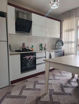 Ahmet Yesevi Caddesine Yürüme Mesafesinde Bakımlı Satılık Daire