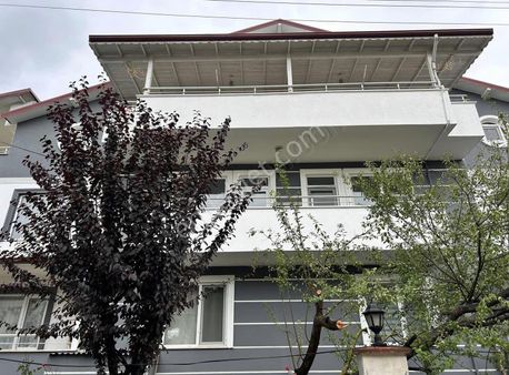 Yeniköy Yakut Konaklarında Satılık 3+1 Daire