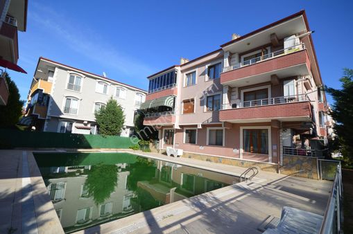 Sakarya Karasu’da Satılık 2+1 Daire Havuzlu Site İçinde