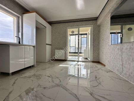 Pursaklar Mehmet Zengin Emlak'tan Hastane Yakını, Asansörlü, 3.kat Güneye Cephe Full Yapılı 3+1