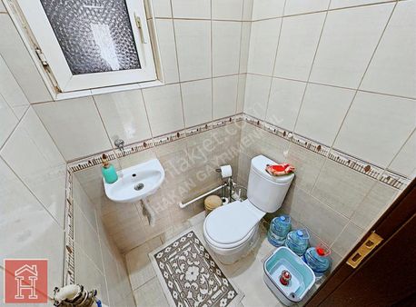 Hakan Gayrimenkulden Etliğin Merkezinde 3+1 Katta Fırsat Dairesi